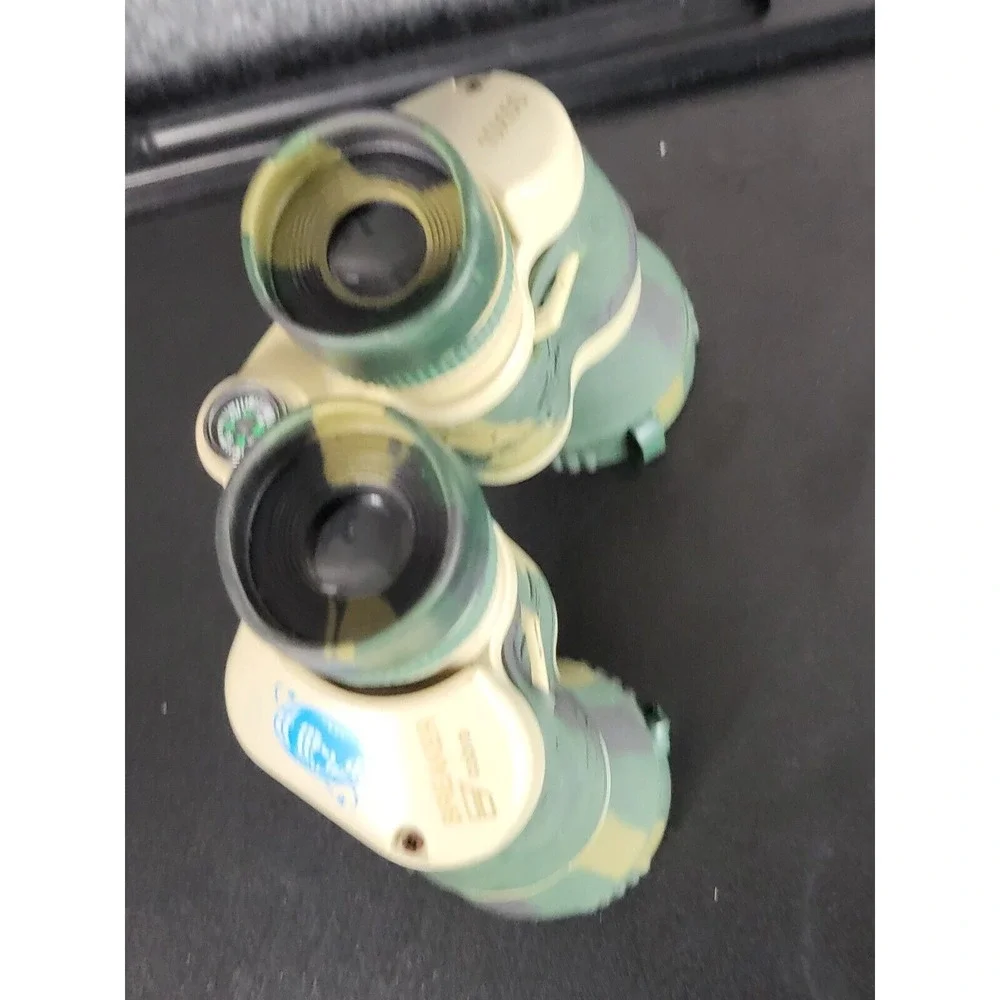 Breaker‎ Cobra Binoculars 20 X 50 Built In Compass camouflage with case